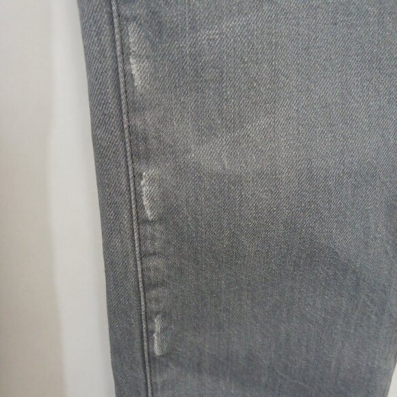 Madewell Womens Jeans Slim Boyjean Mid Rise Gray Denim Distressed Size 27 Flawed - Picture 4 of 10